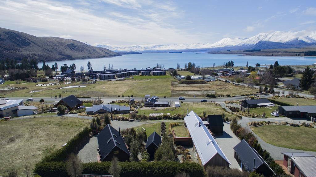 The Black House With Stunning Outdoor Bath Lake Tekapo Dış mekan fotoğraf